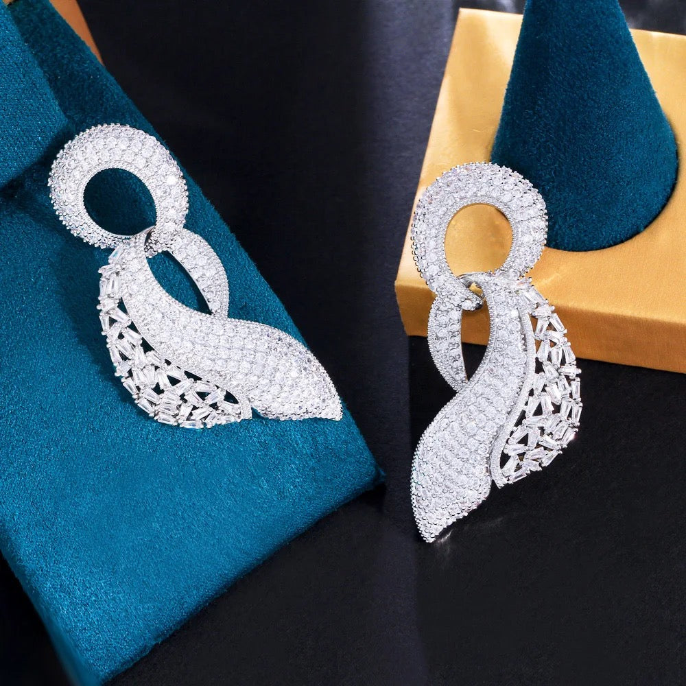 Luxurious Extra Large Dangling Earring