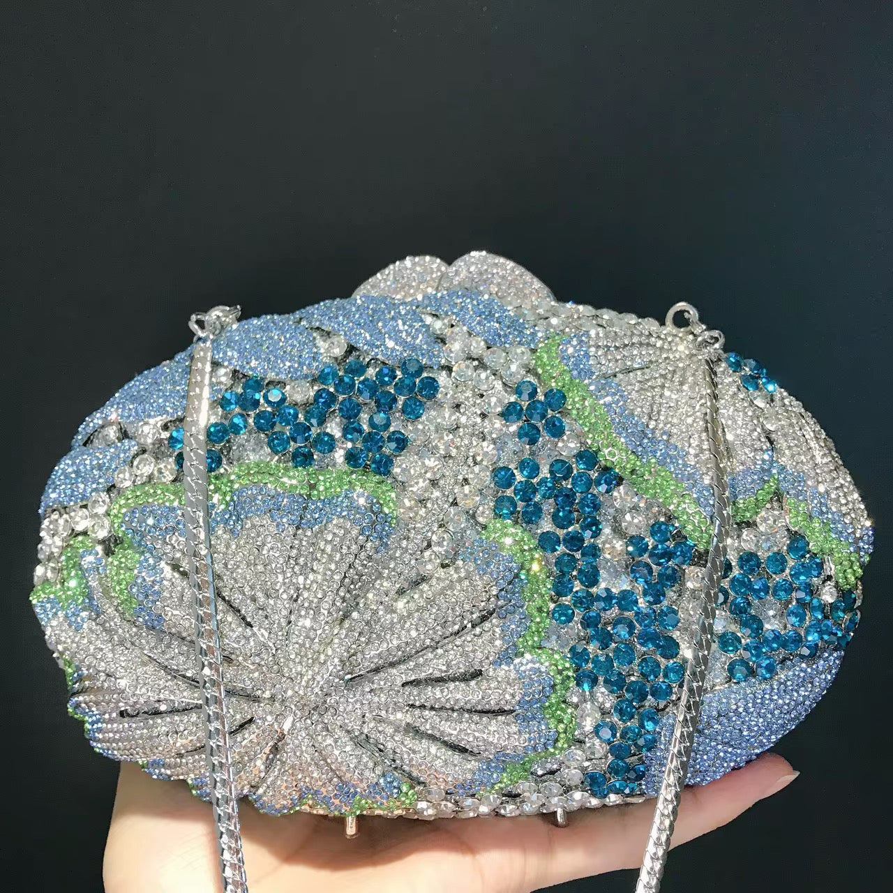 Flower shape stones